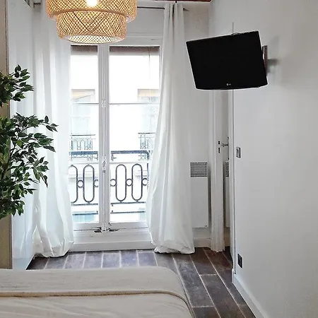 Paris-grands Boulevards Apartment